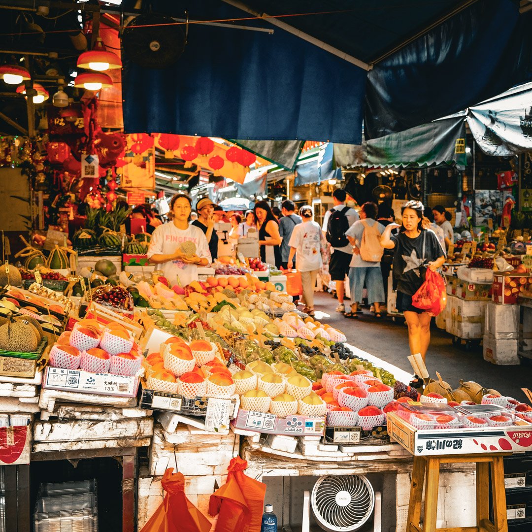 1726471338-Kowloon-Market-Safari-1x1-4.jpg