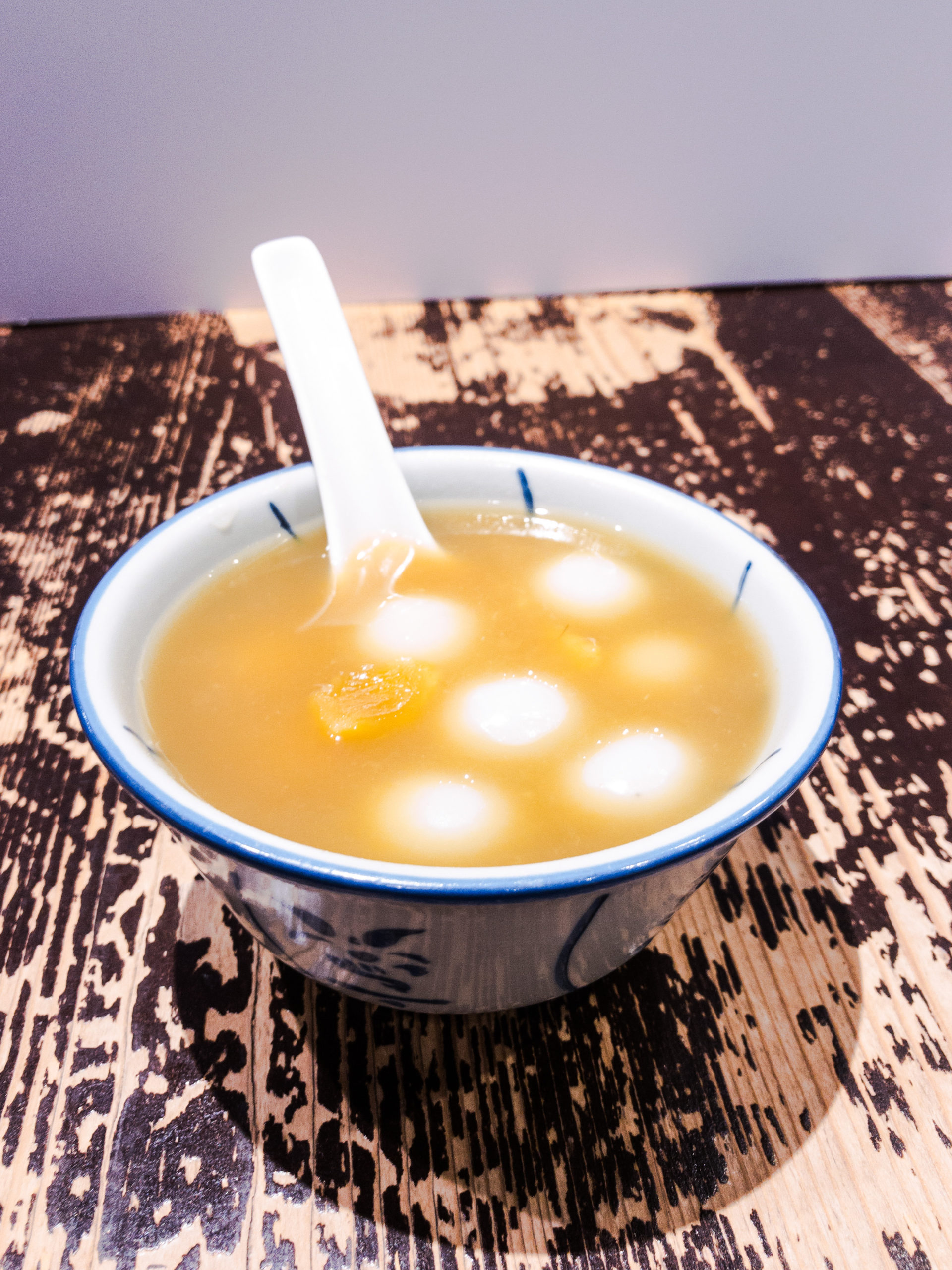 Sweet Sesame Glutinous Rice Ball in Ginger Sweet Soup (寧波薑汁湯圓)