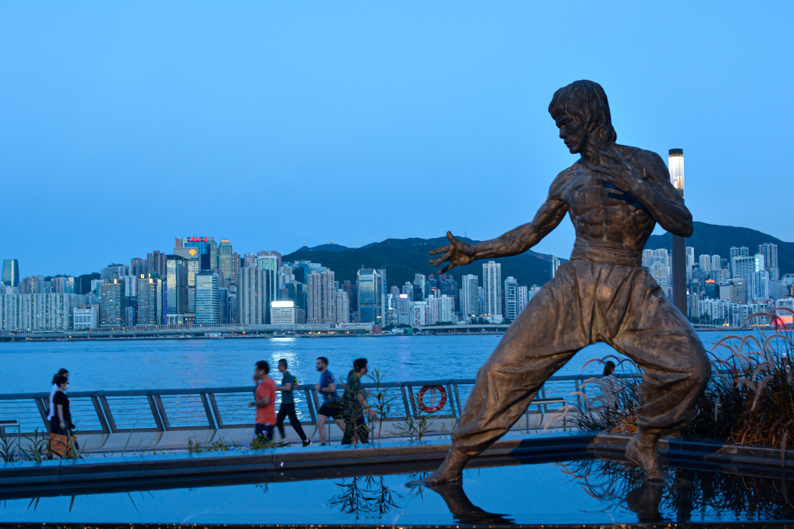 Bruce Lee statue on the Avenue of Stars 